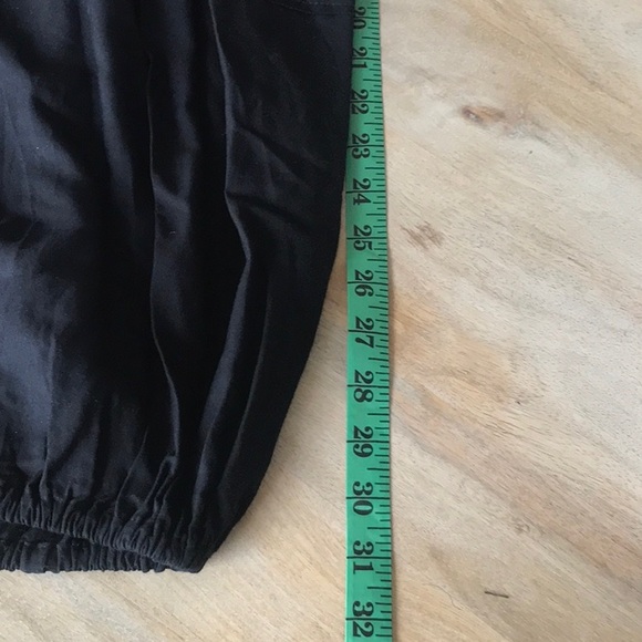 Buddha Crops - One Size Fits All. - Picture 9 of 12